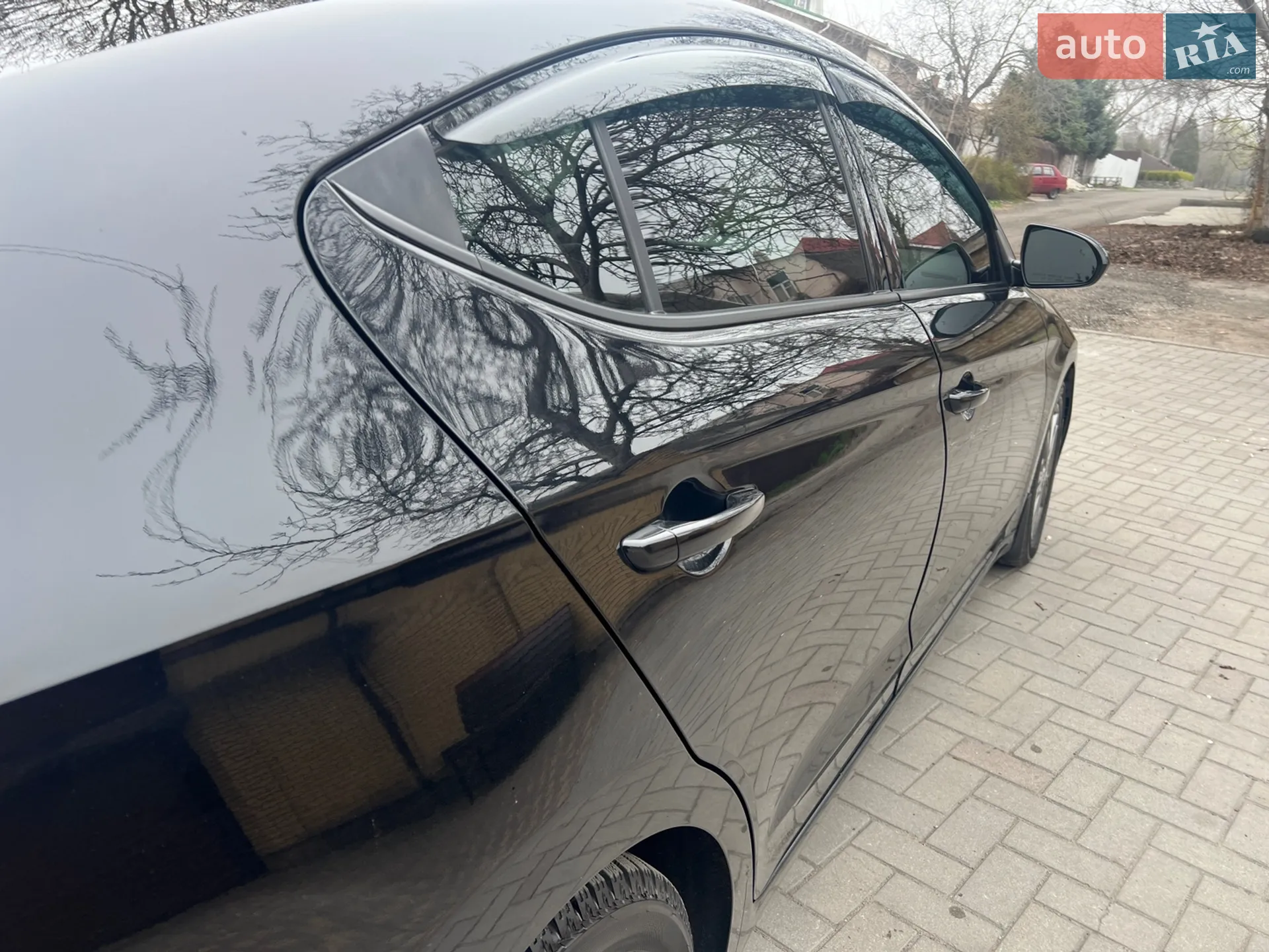 2017 Hyundai Elantra - мініатюра 10