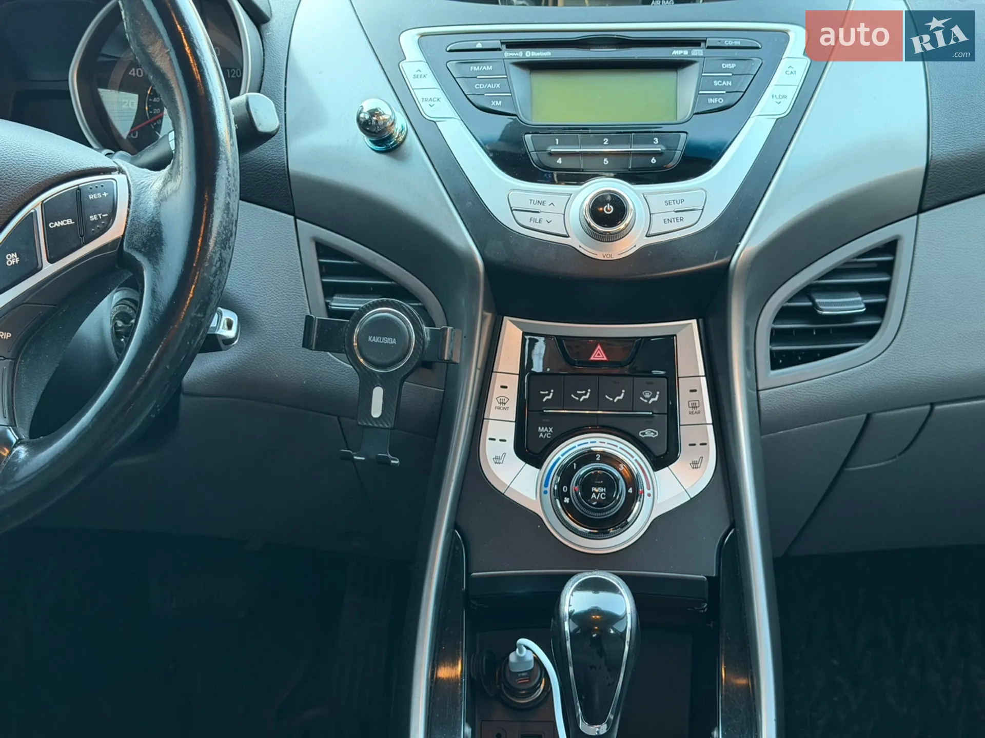 2011 Hyundai Elantra - мініатюра 14