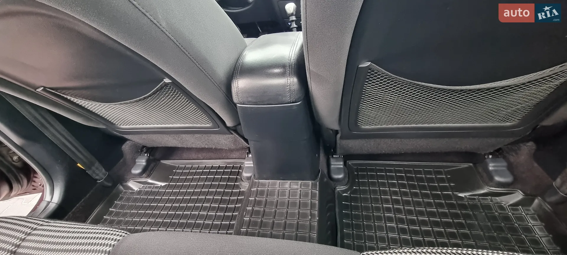 2010 Hyundai Elantra - мініатюра 39