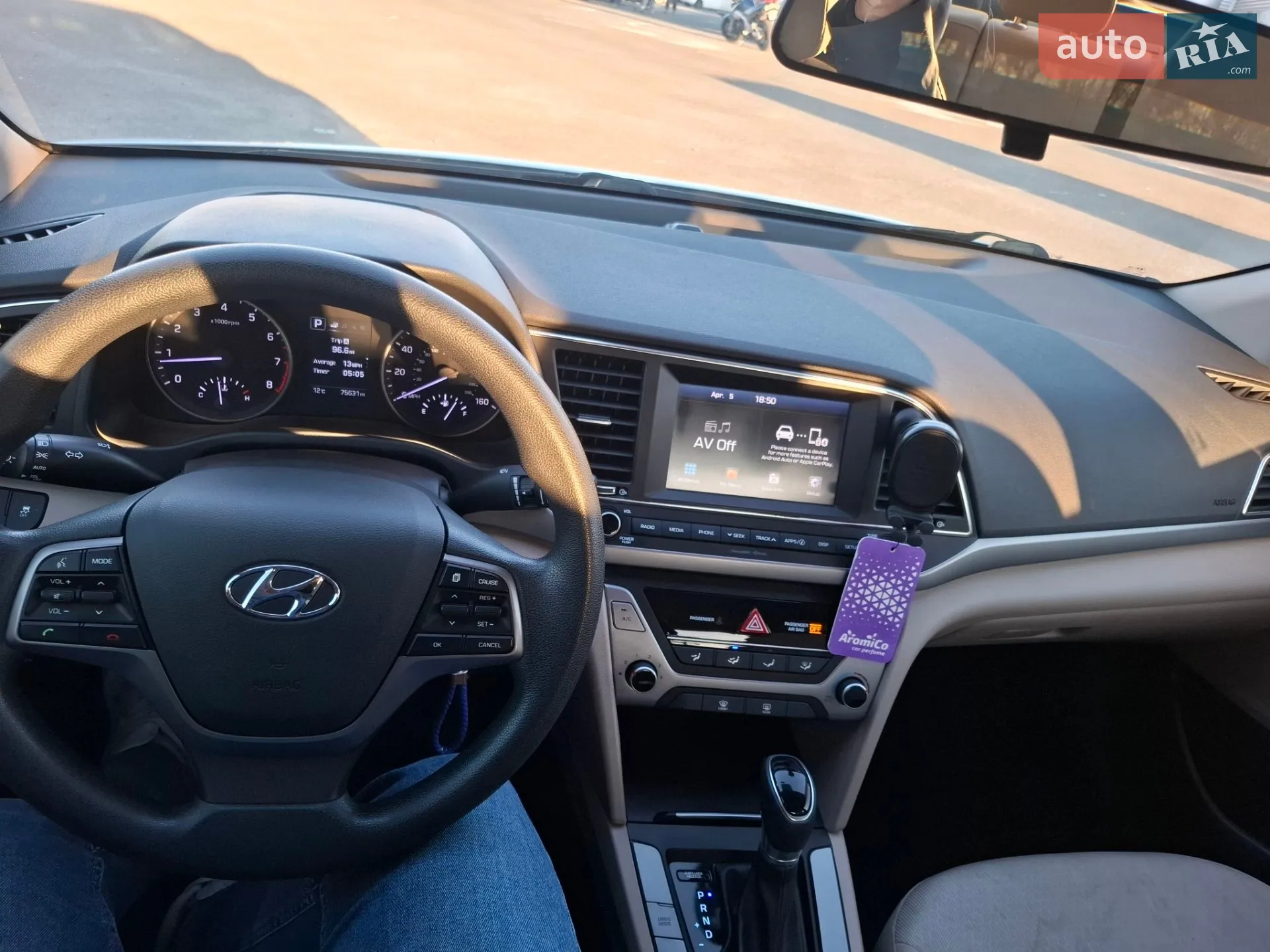 2018 Hyundai Elantra - мініатюра 15