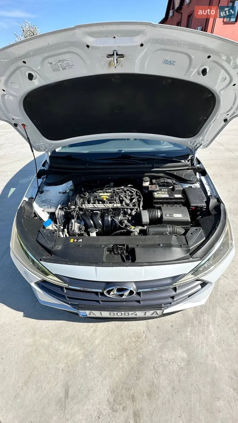 2018 Hyundai Elantra - мініатюра 28