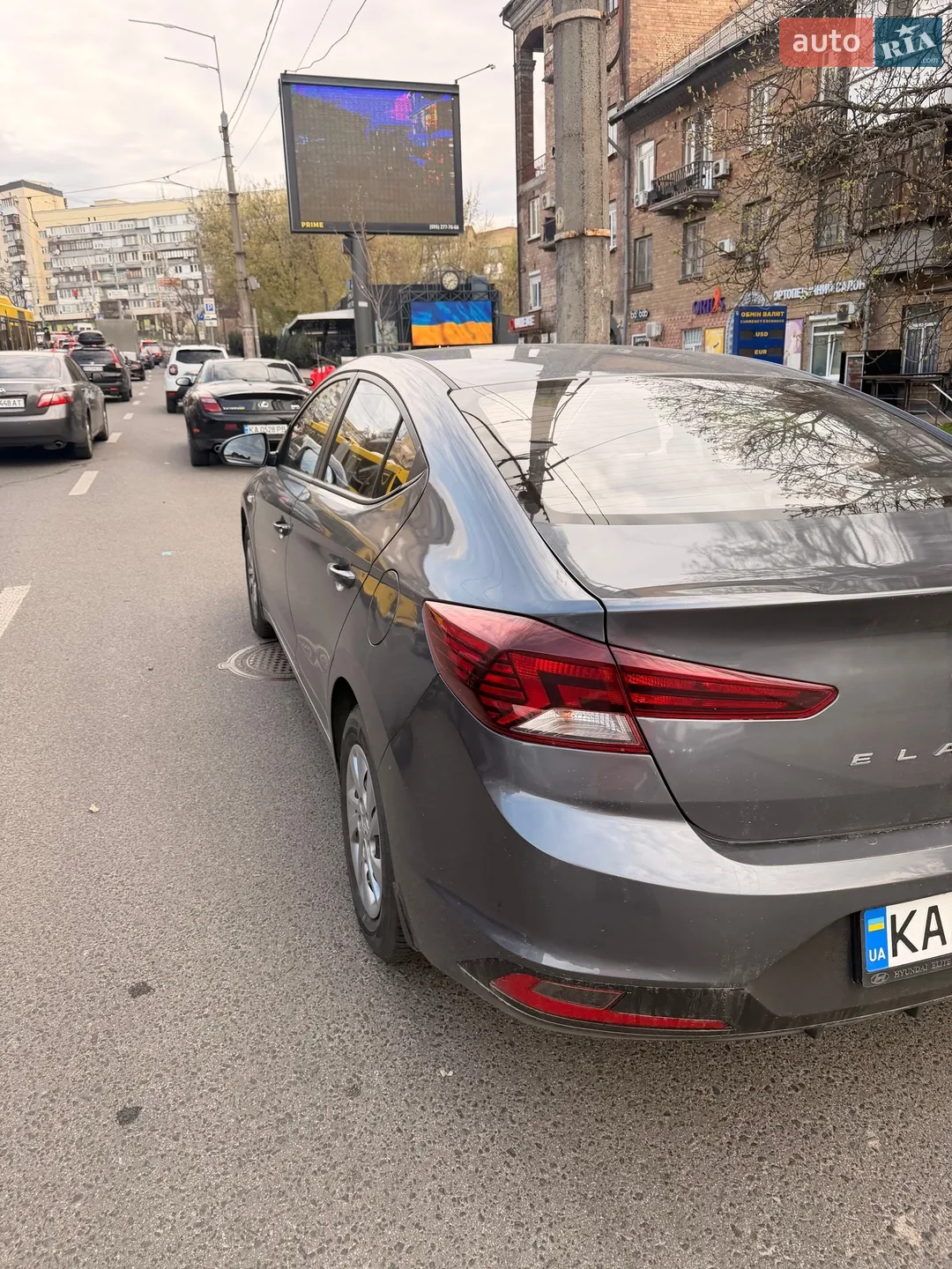 2019 Hyundai Elantra - мініатюра 9