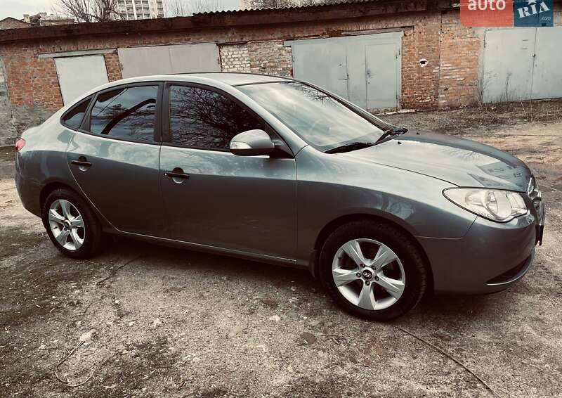 Hyundai Elantra 2010