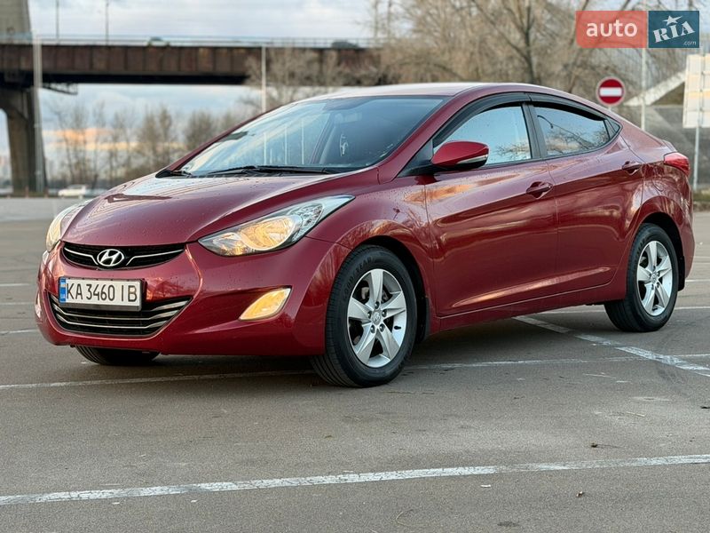 Hyundai Elantra 2012