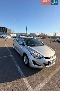 Седан Hyundai Elantra 2014 в Киеве
