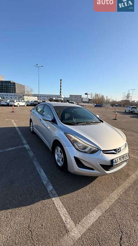 Hyundai Elantra 2014