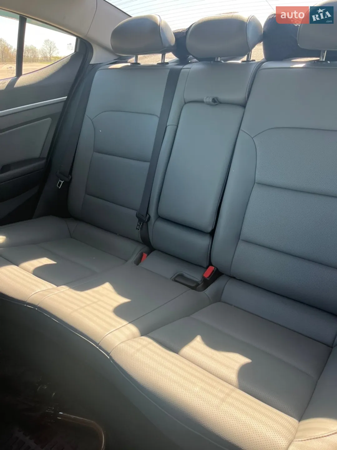 2020 Hyundai Elantra - мініатюра 18
