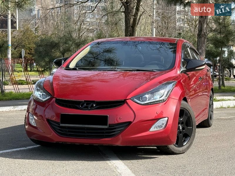 Hyundai Elantra 2012