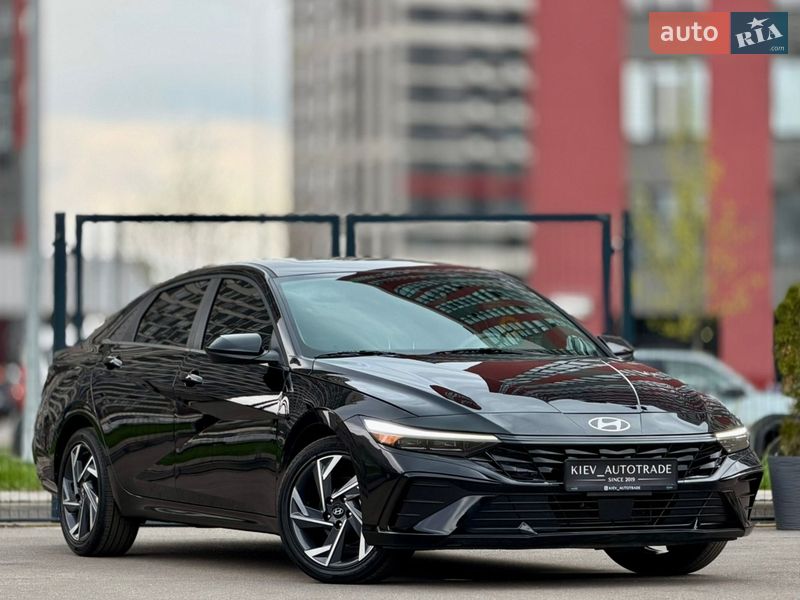 Hyundai Elantra 2025
