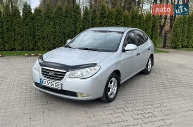 Седан Hyundai Elantra 2008 в Києві