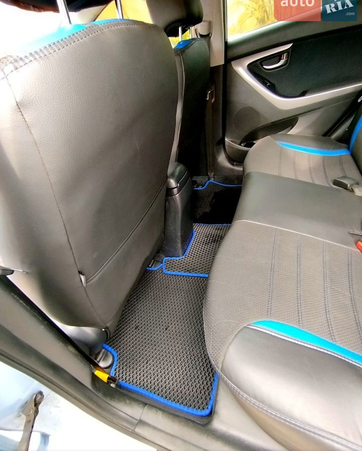 2013 Hyundai Elantra - мініатюра 7