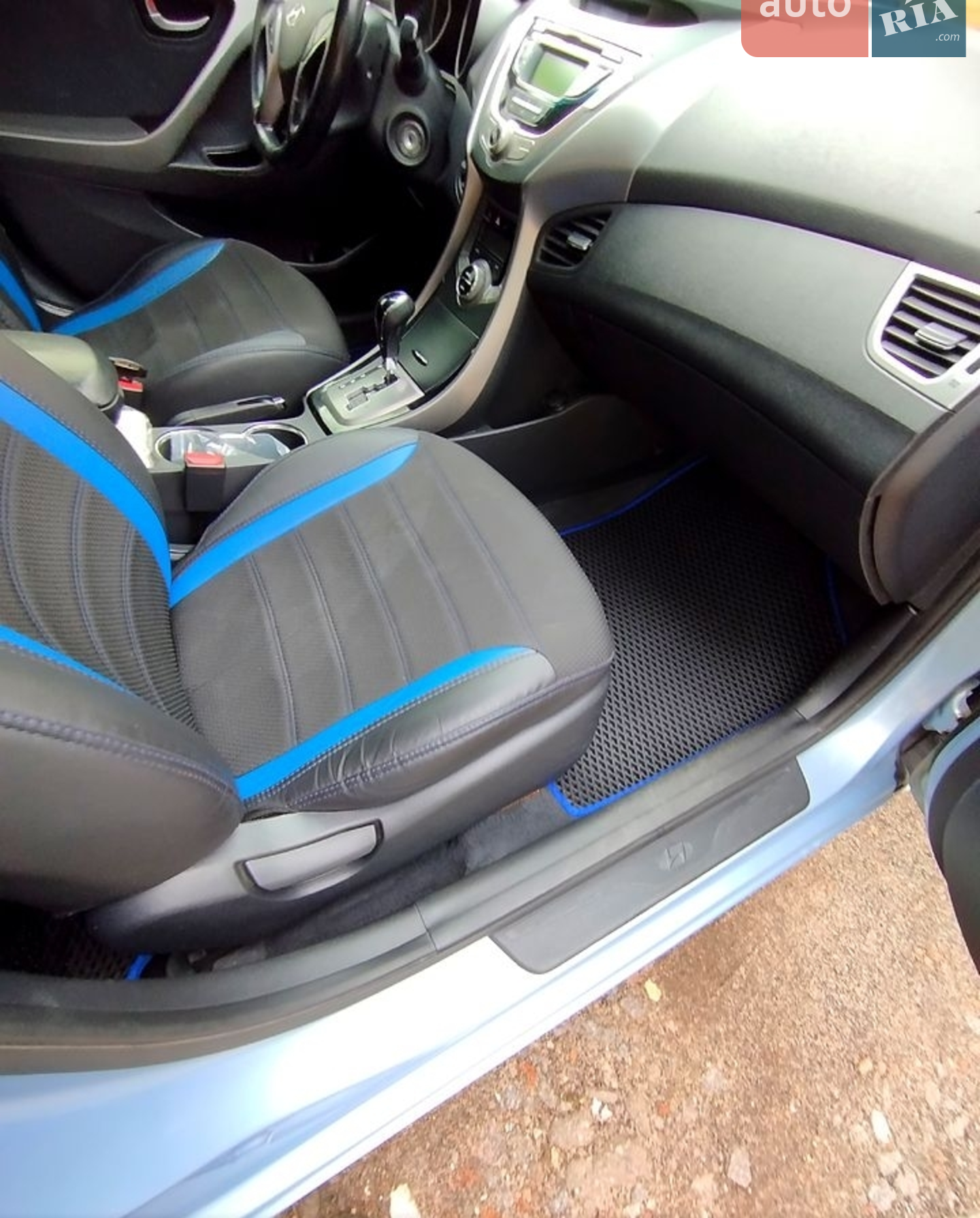 2013 Hyundai Elantra - мініатюра 11