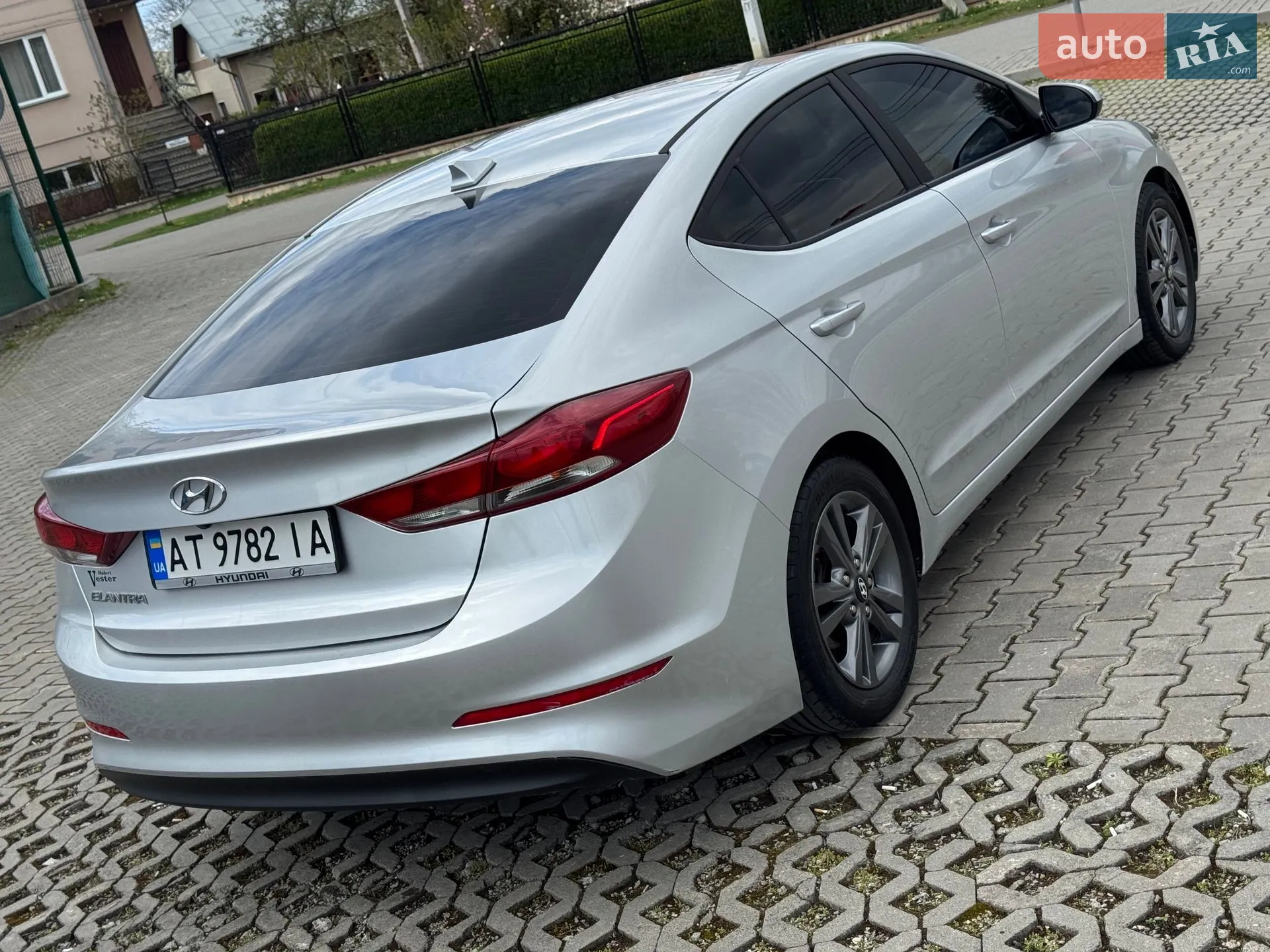 2018 Hyundai Elantra - мініатюра 19