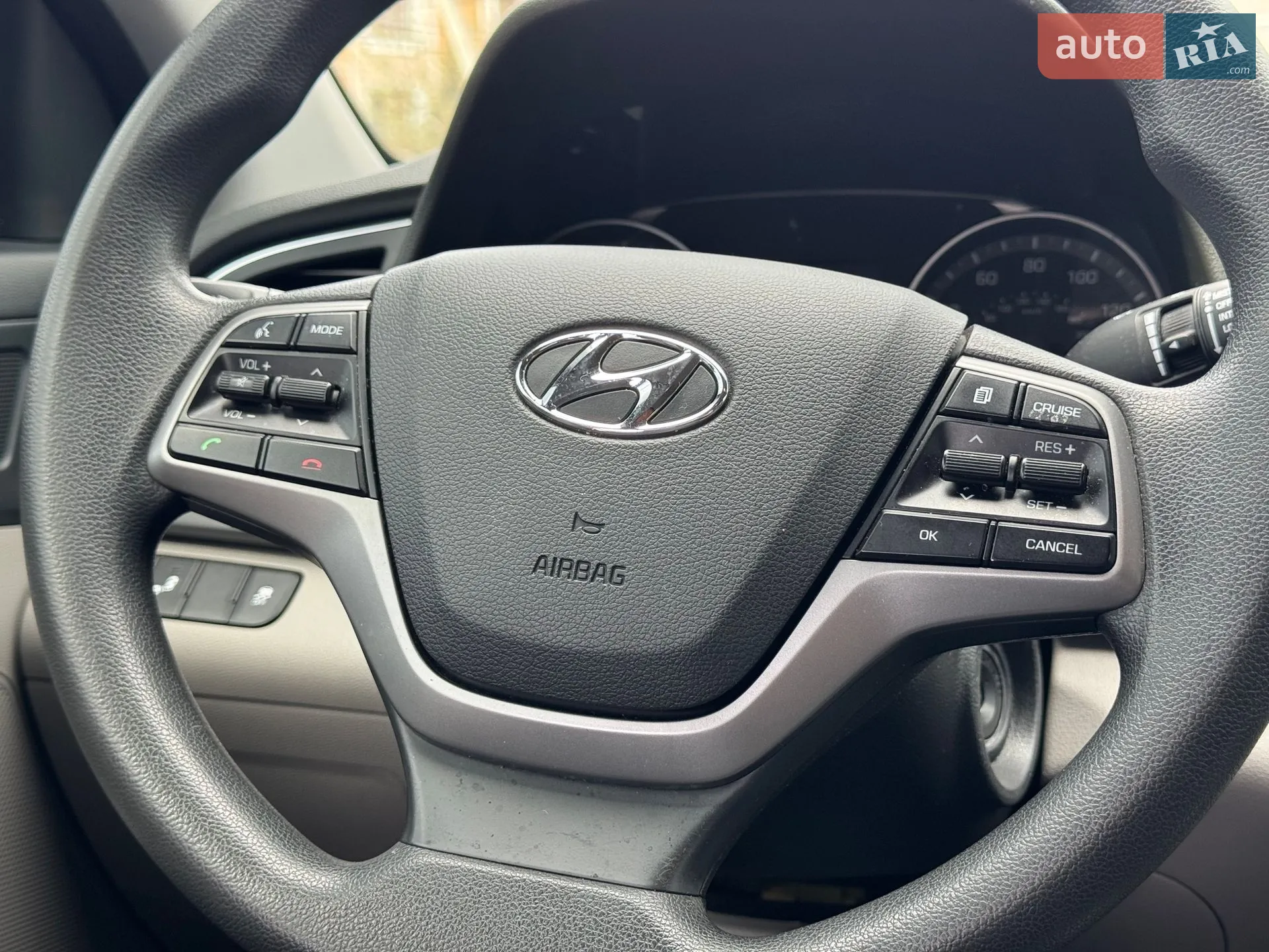 2018 Hyundai Elantra - мініатюра 35