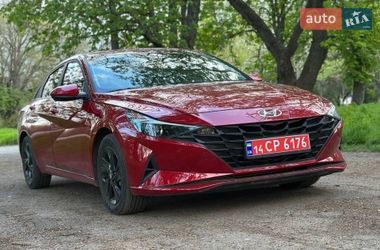 Седан Hyundai Elantra 2022 в Одессе