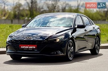 Седан Hyundai Elantra 2021 в Киеве
