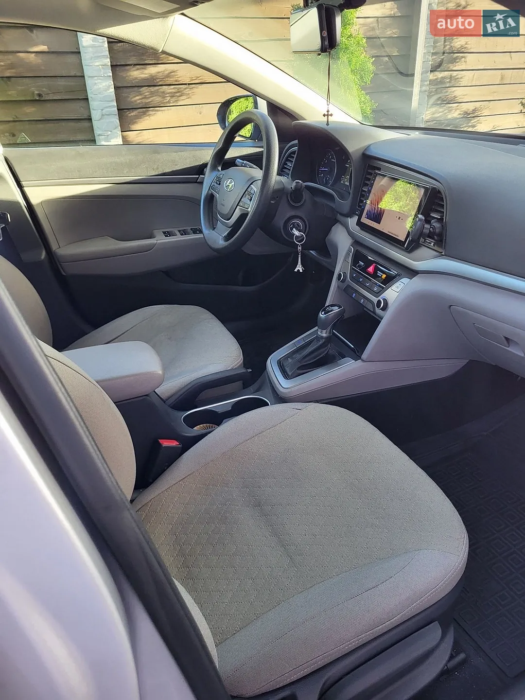 2017 Hyundai Elantra - мініатюра 39