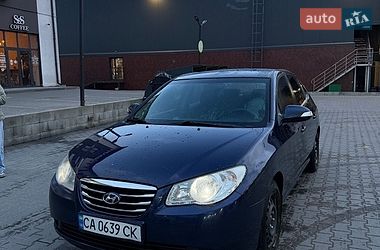 Седан Hyundai Elantra 2011 в Киеве