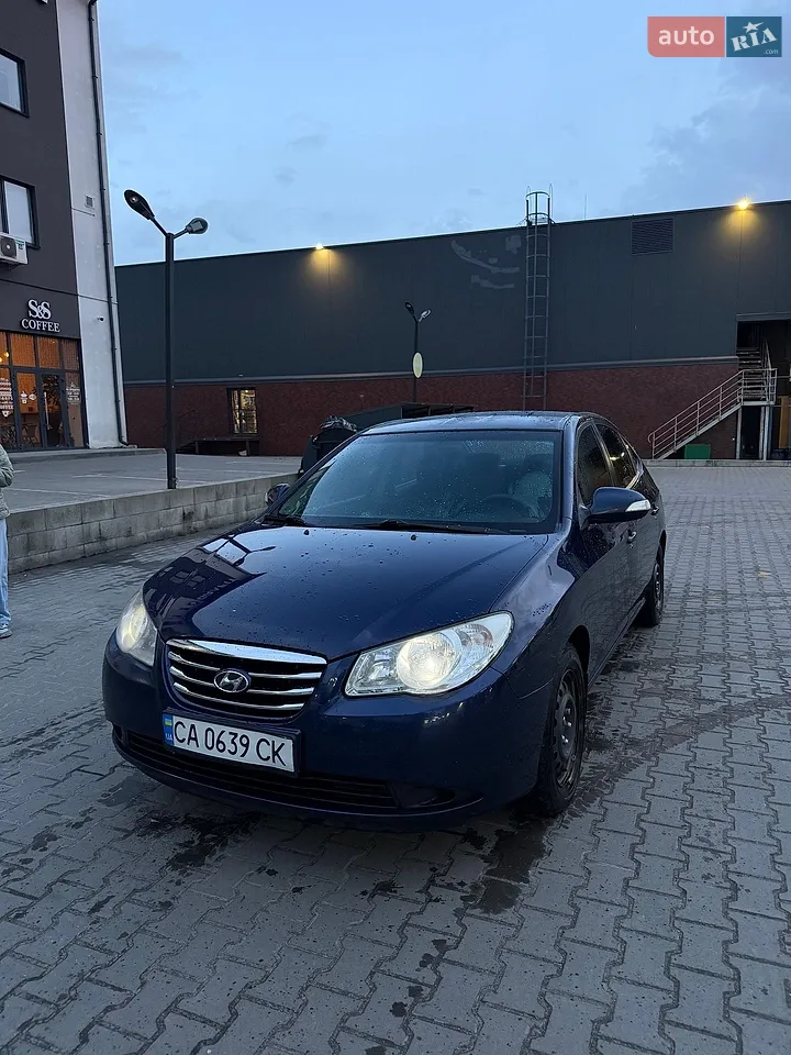 2011 Hyundai Elantra - мініатюра 16