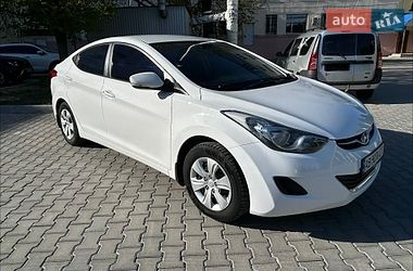Седан Hyundai Elantra 2012 в Бару
