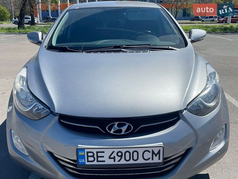 Hyundai Elantra 2013