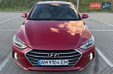 Седан Hyundai Elantra 2016 в Киеве