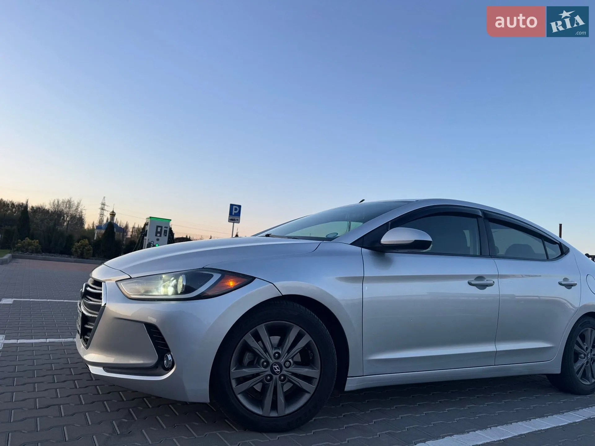 2016 Hyundai Elantra - мініатюра 9
