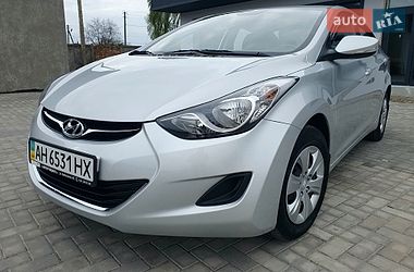 Седан Hyundai Elantra 2012 в Попельне