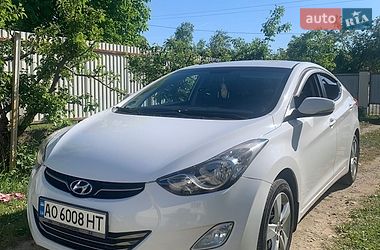 Седан Hyundai Elantra 2012 в Ужгороді