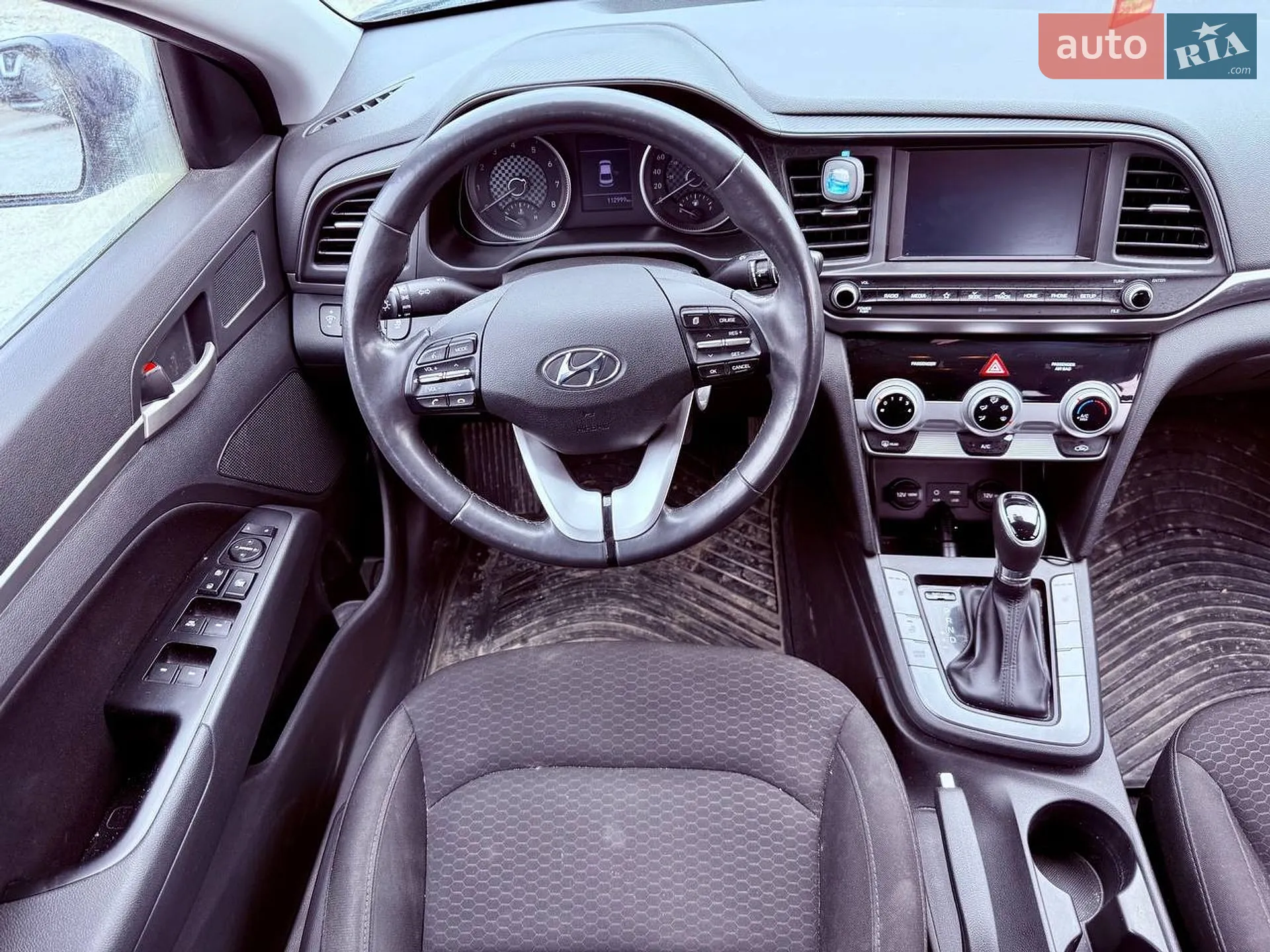 2018 Hyundai Elantra - мініатюра 42