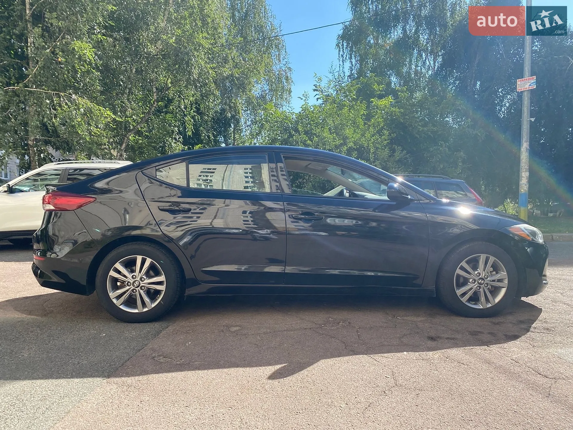 2017 Hyundai Elantra - мініатюра 4