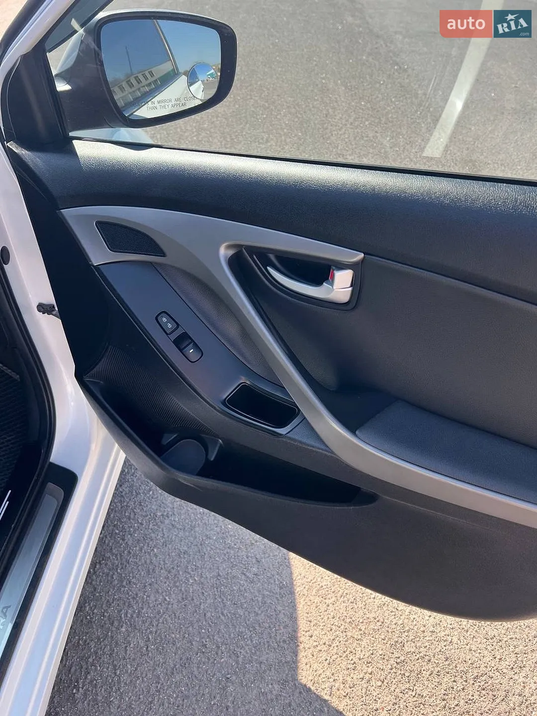2014 Hyundai Elantra - мініатюра 16