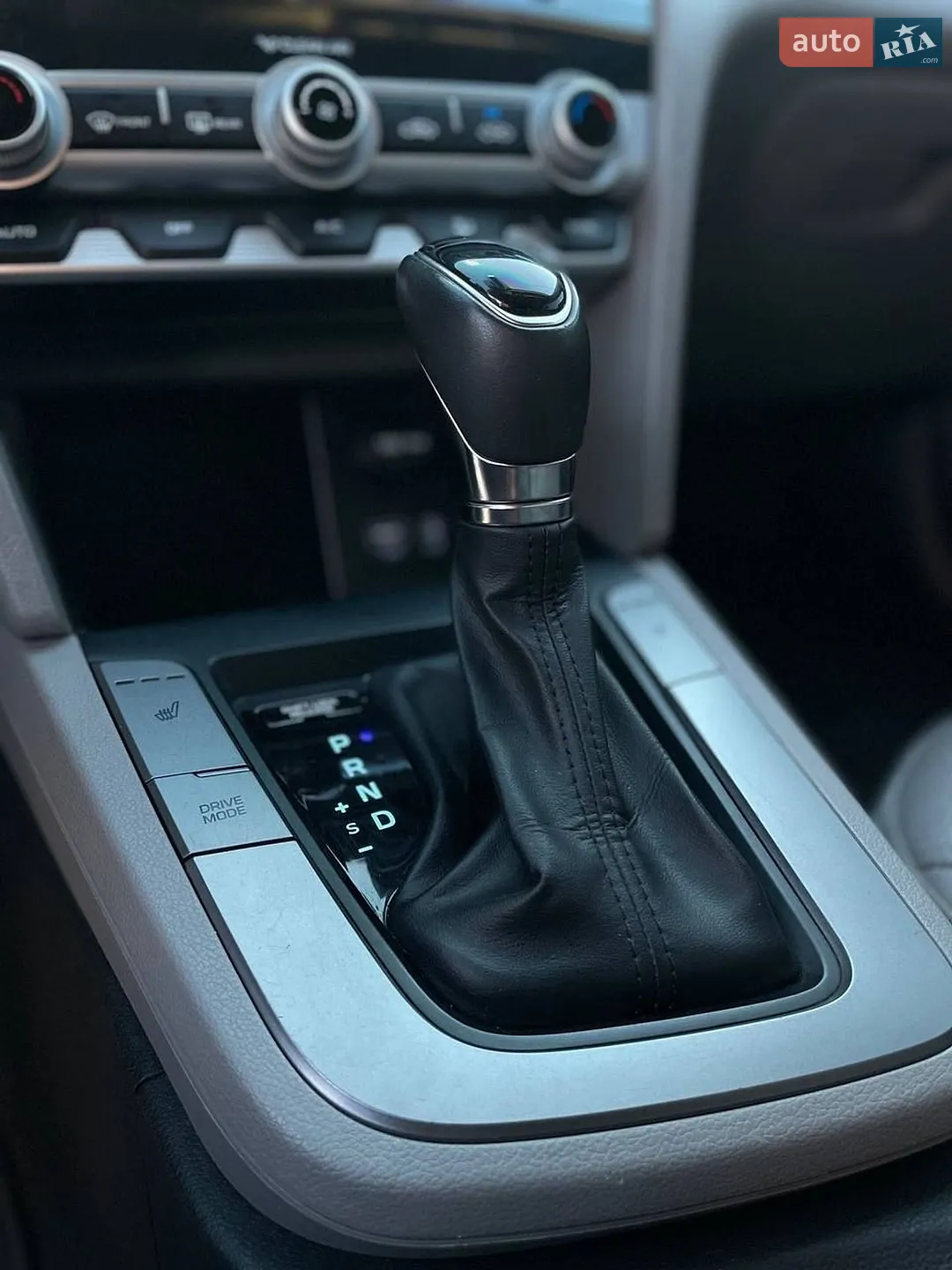 2020 Hyundai Elantra - мініатюра 14