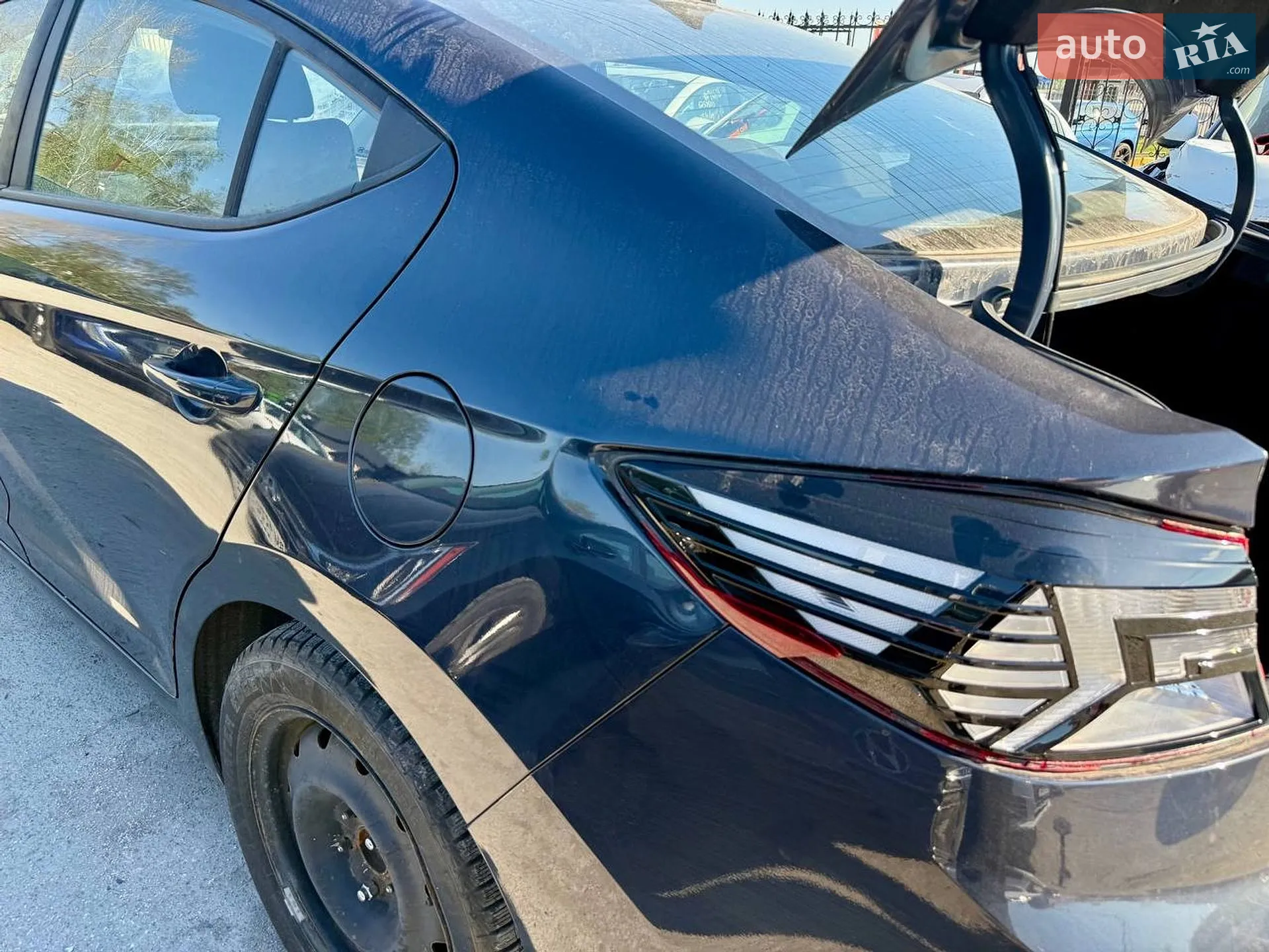 2019 Hyundai Elantra - мініатюра 20
