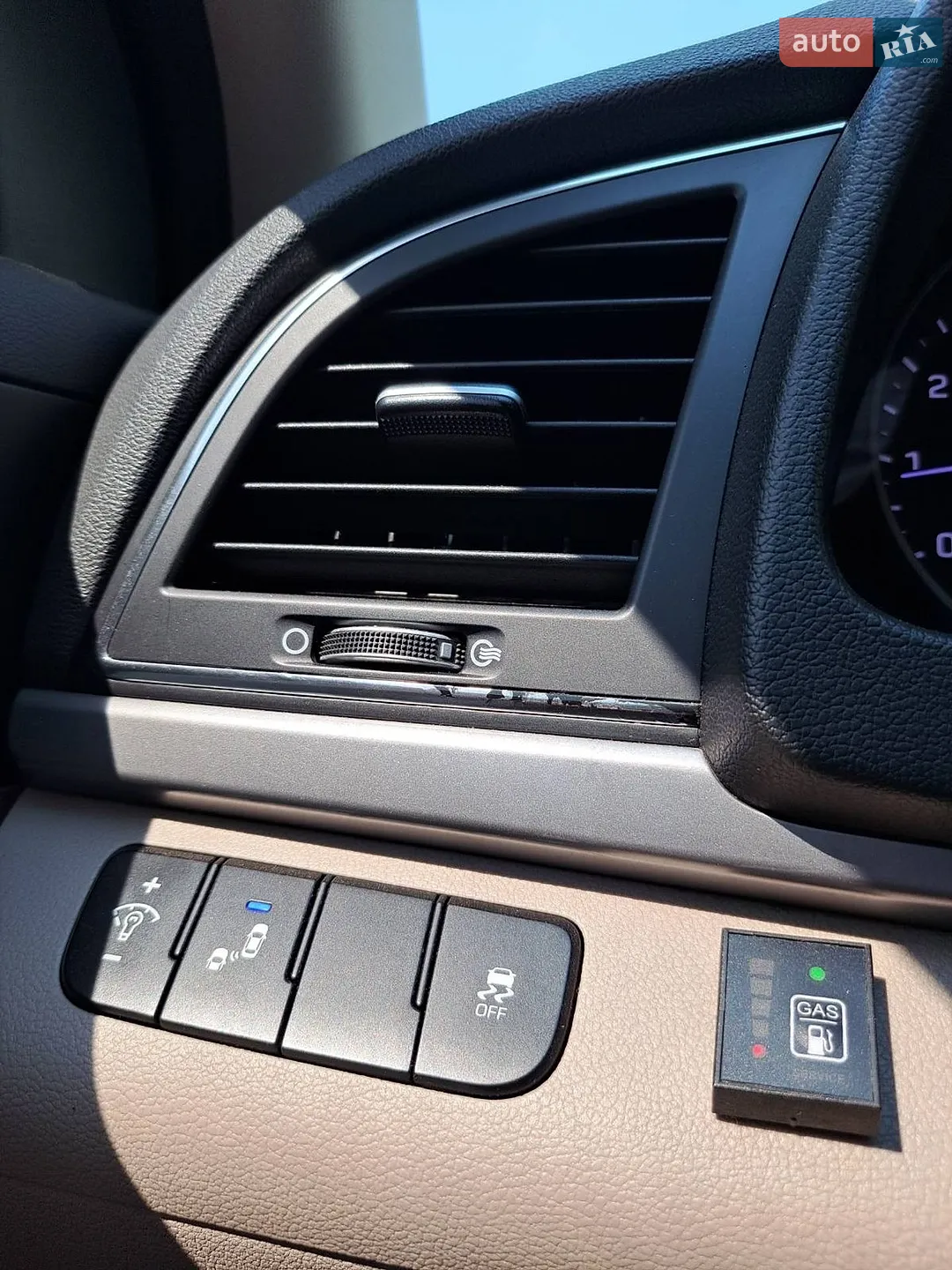 2017 Hyundai Elantra - мініатюра 9