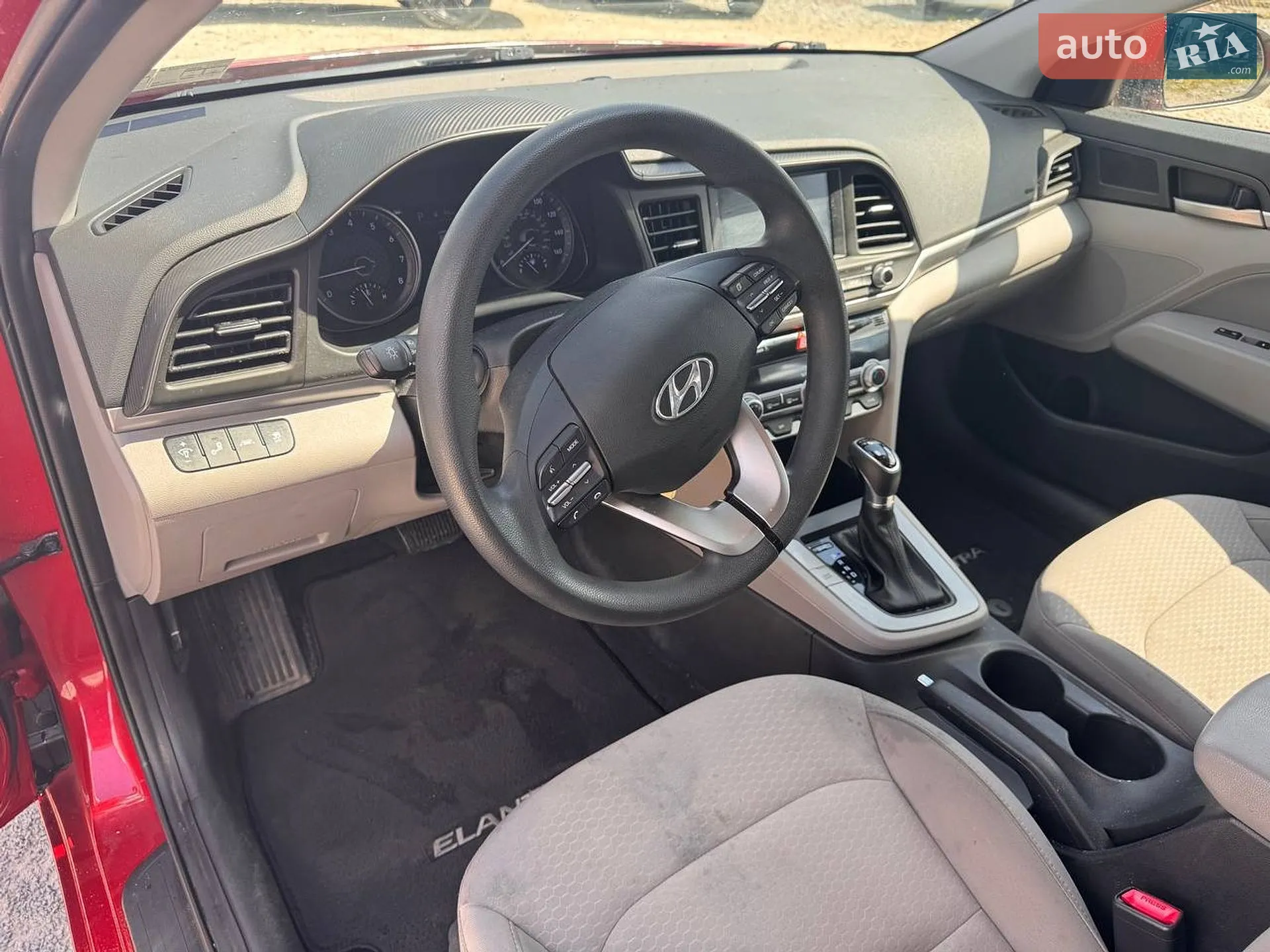 2019 Hyundai Elantra - мініатюра 14