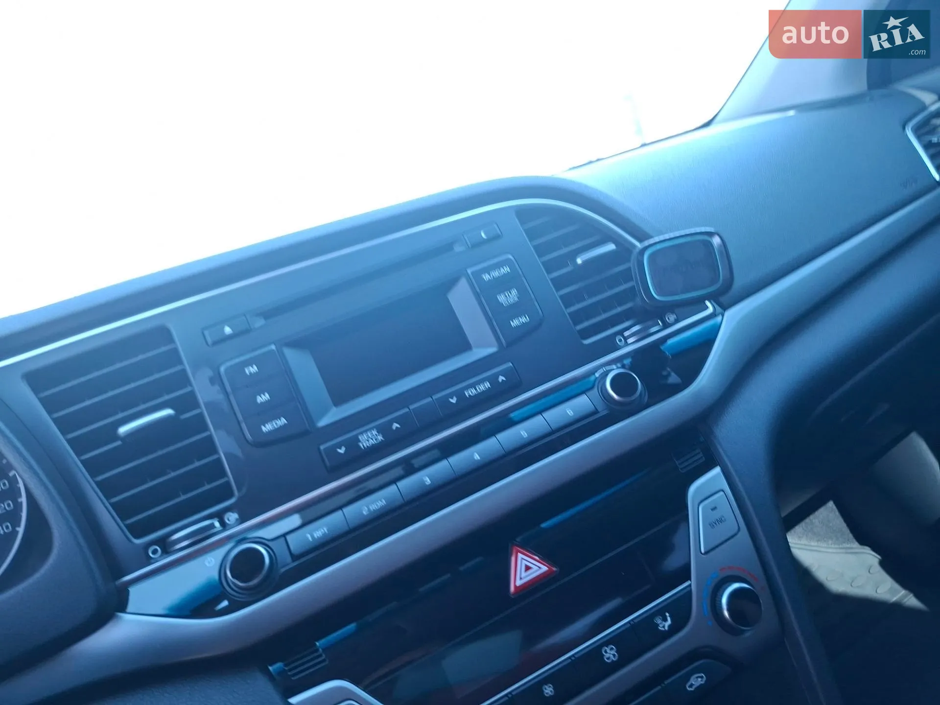 2018 Hyundai Elantra - мініатюра 27
