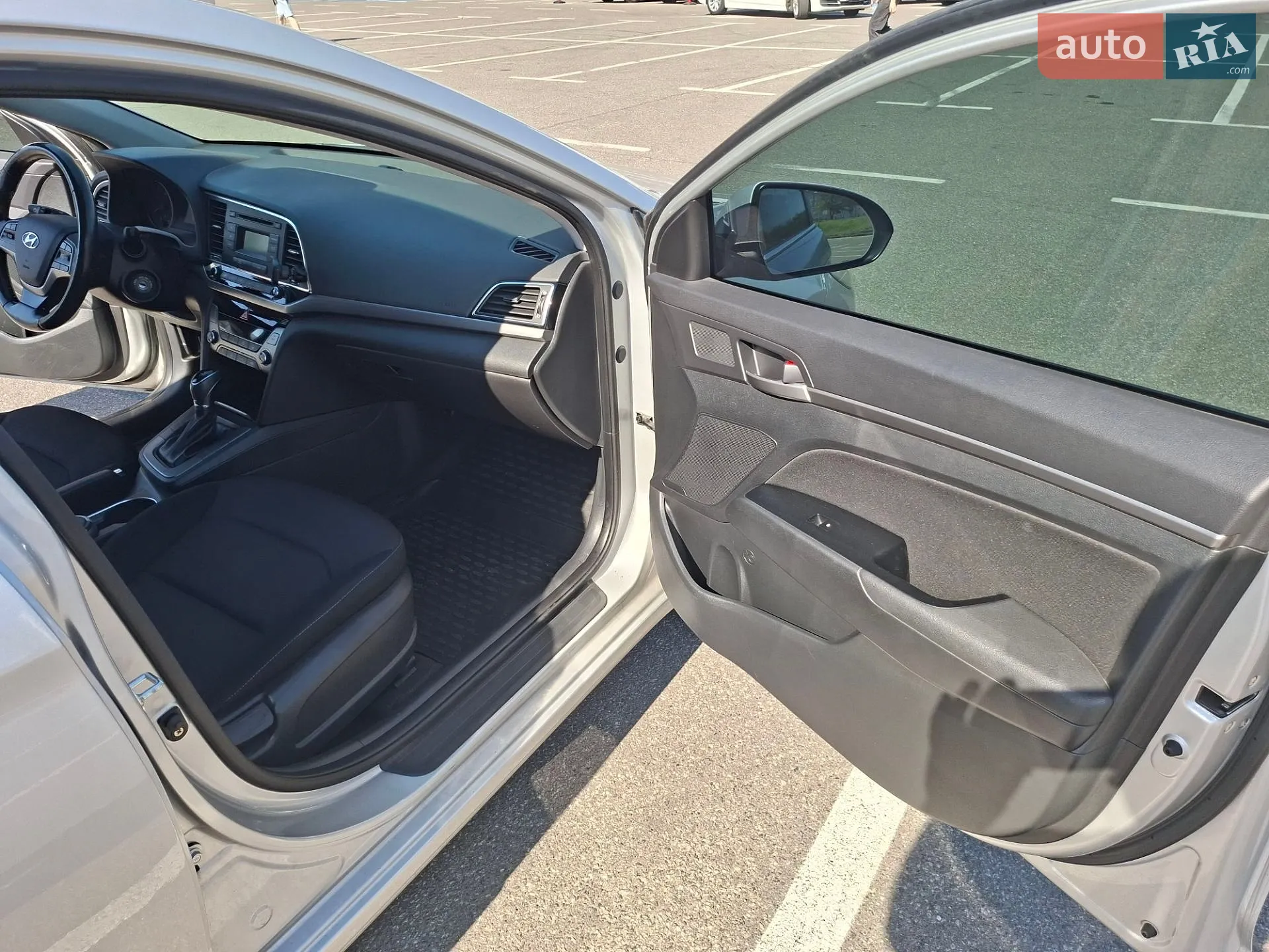 2018 Hyundai Elantra - мініатюра 39