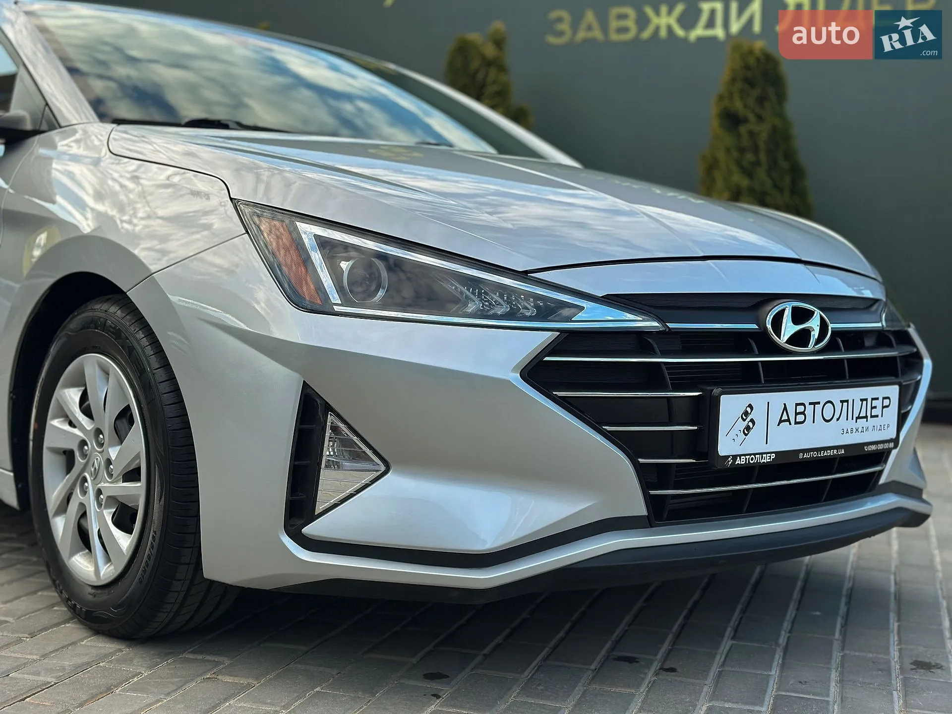 2019 Hyundai Elantra - мініатюра 4