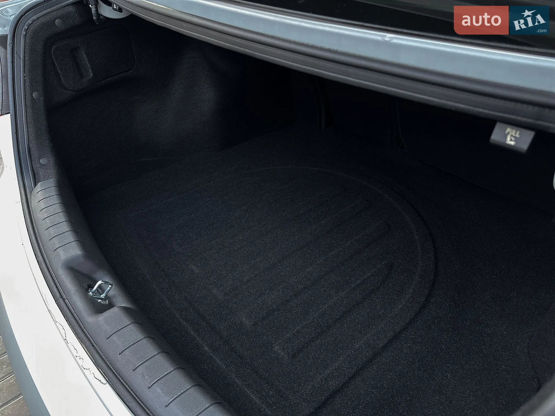 2019 Hyundai Elantra - мініатюра 48