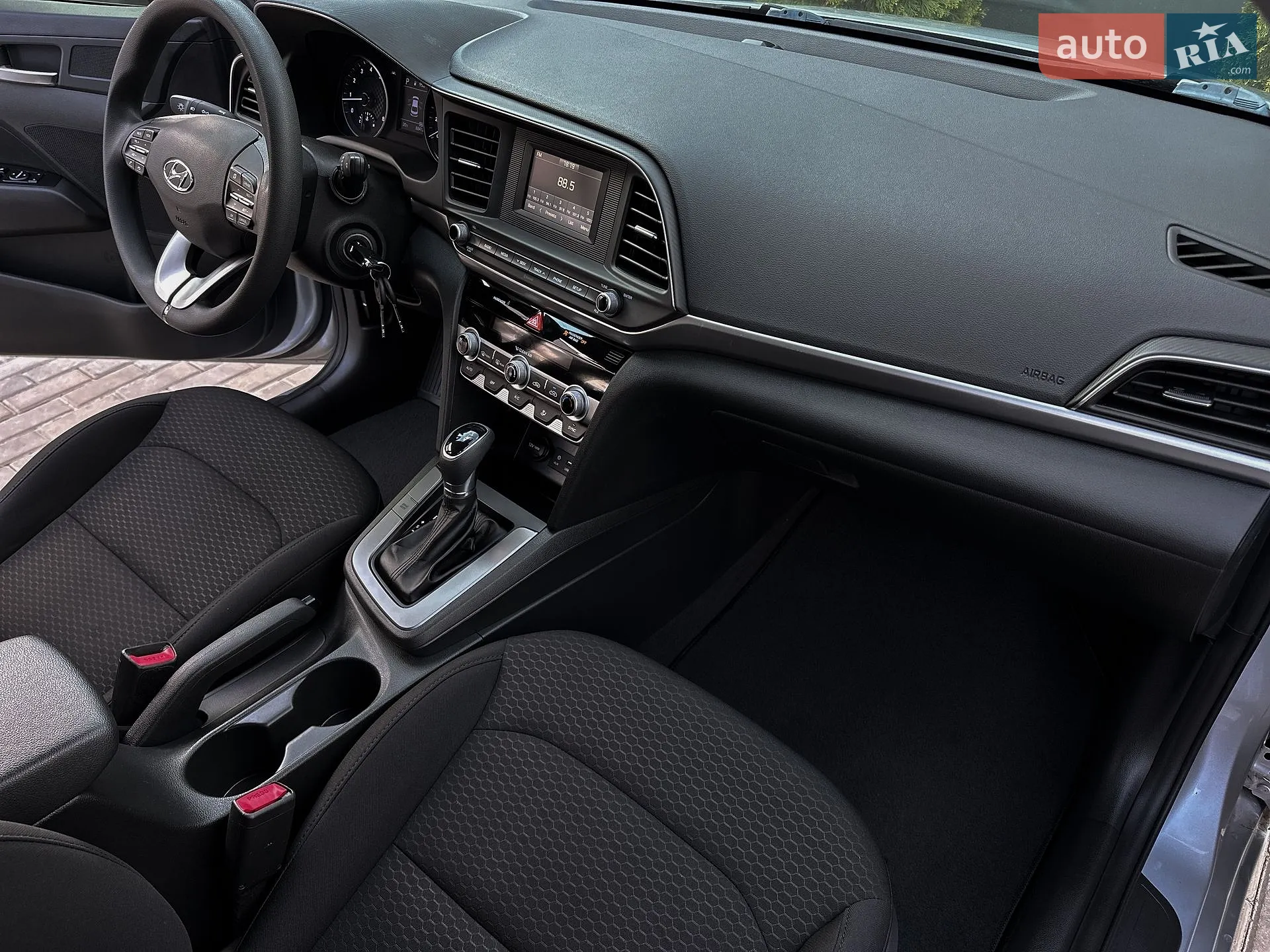 2019 Hyundai Elantra - мініатюра 53