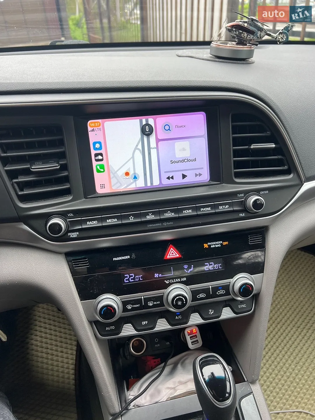 2019 Hyundai Elantra - мініатюра 11