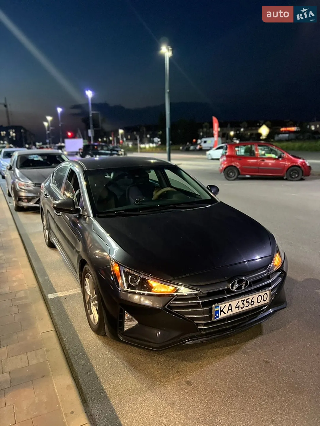 2019 Hyundai Elantra - мініатюра 3