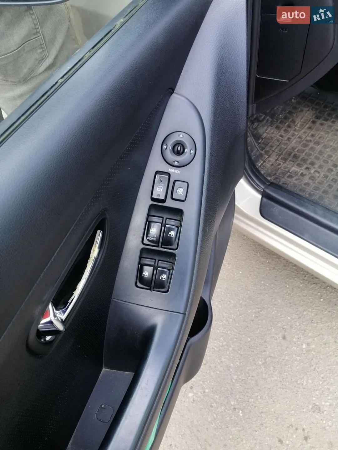 2010 Hyundai Elantra - мініатюра 12