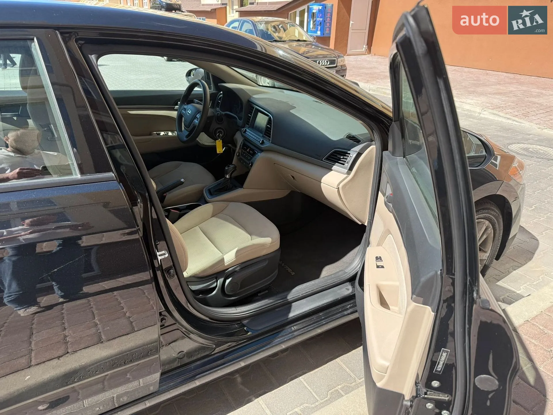 2017 Hyundai Elantra - мініатюра 7
