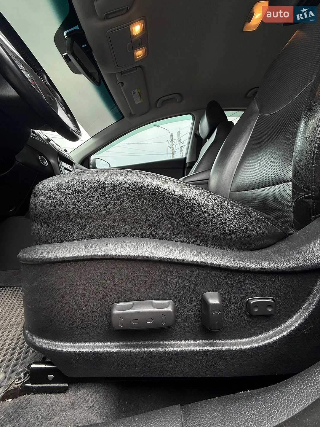 2015 Hyundai Elantra - мініатюра 19