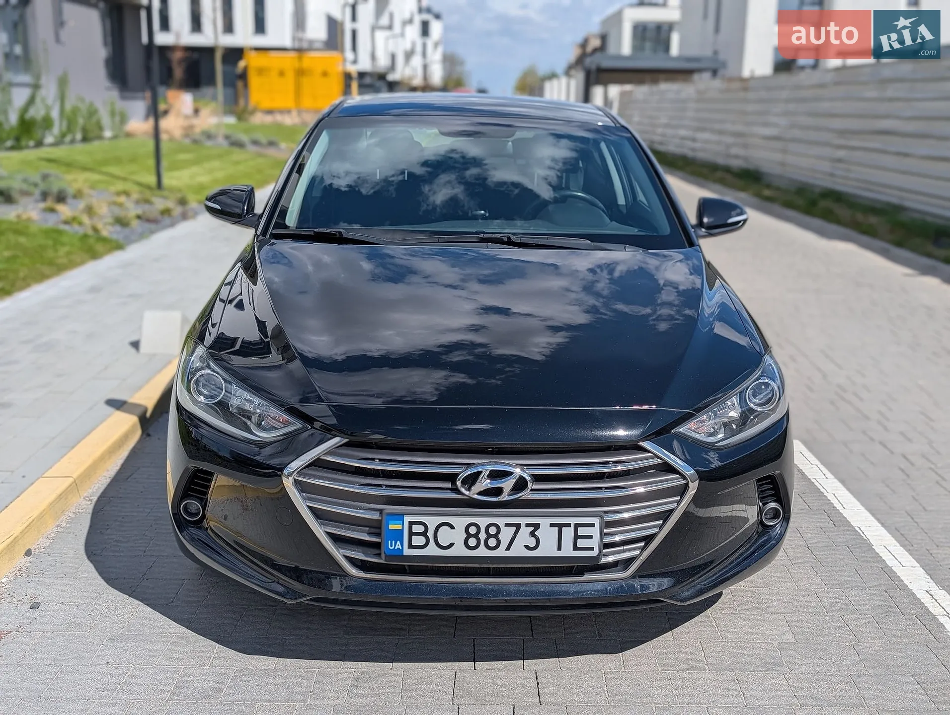 2018 Hyundai Elantra - фото 1