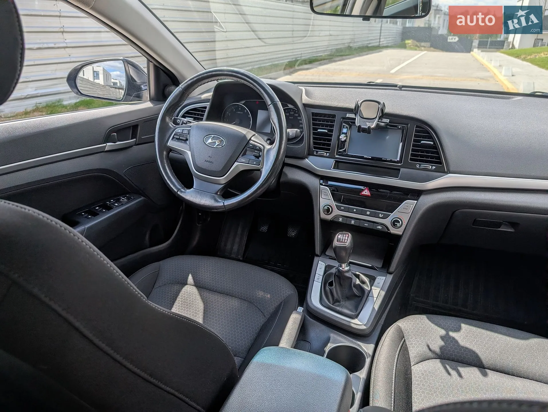 2018 Hyundai Elantra - мініатюра 9