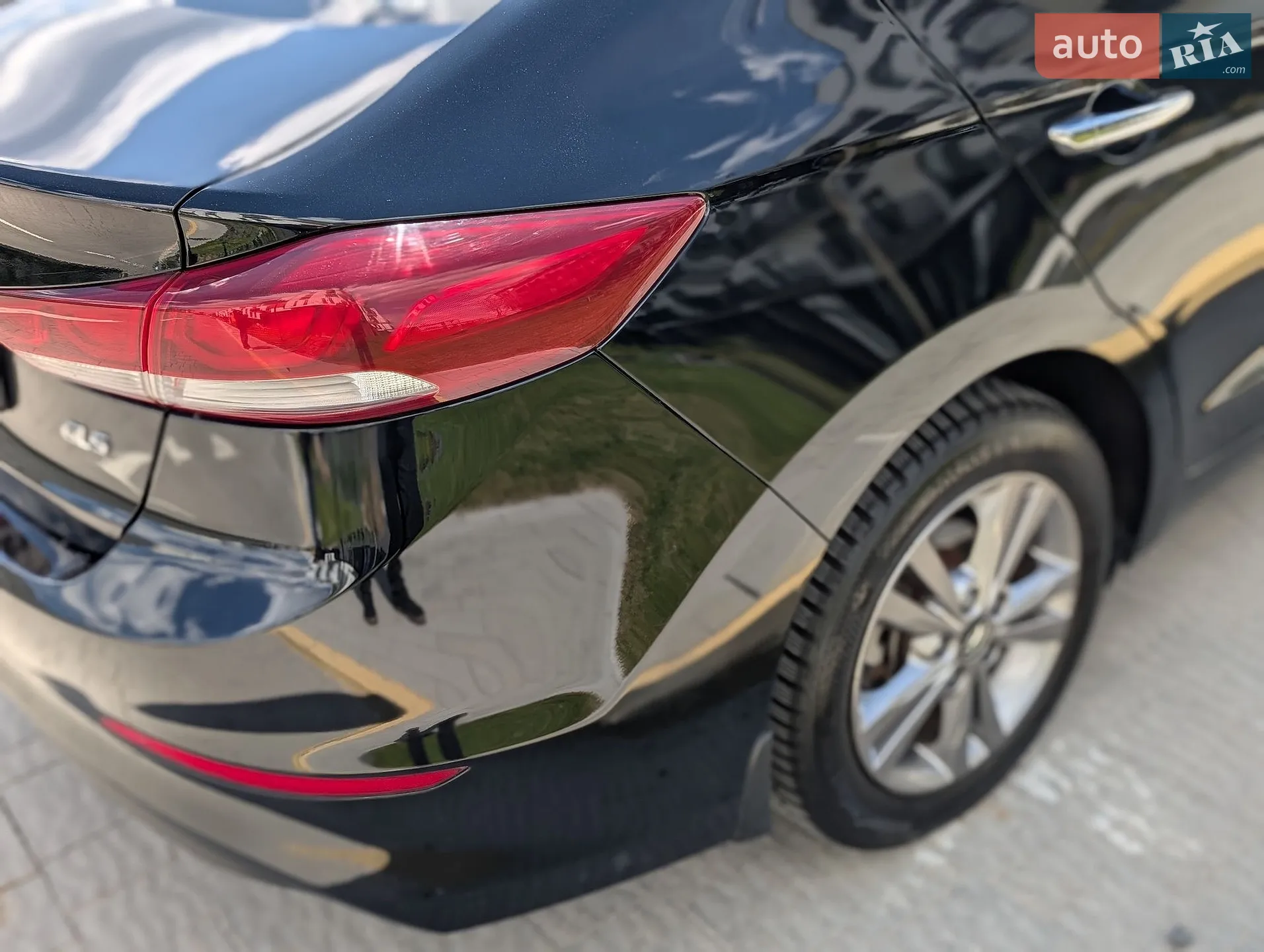 2018 Hyundai Elantra - мініатюра 14