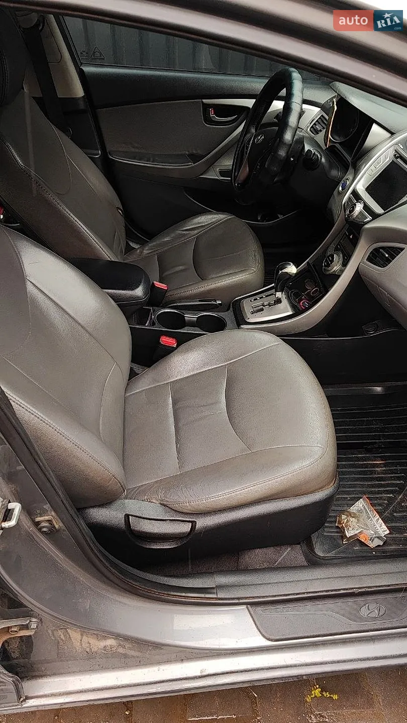 2013 Hyundai Elantra - мініатюра 4